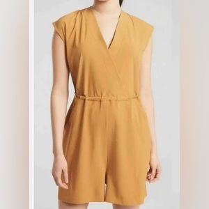ATHLETA Marlow Tuscan Short Sleeve V Neck Drawstring Gold Romper Size S